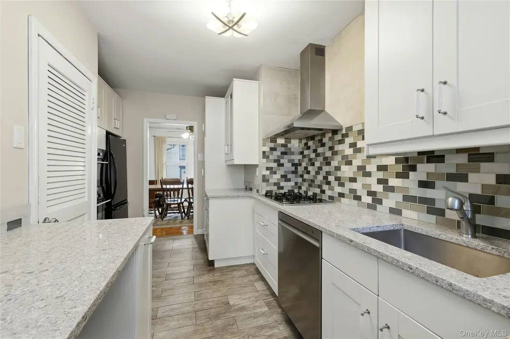 16 Superior Road Bellerose Village NY 11001