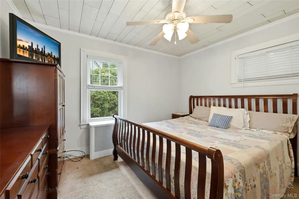 16 Superior Road Bellerose Village NY 11001