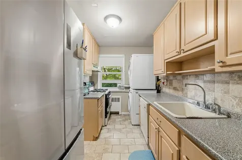 836 N Broadway Yonkers NY 10701