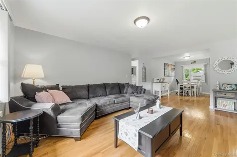 836 N Broadway Yonkers NY 10701