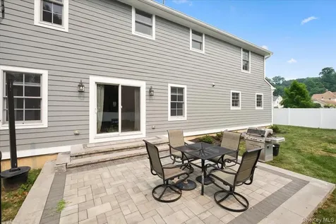 9 Beverly Road Cortlandt Manor NY 10567