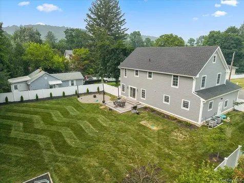 9 Beverly Road Cortlandt Manor NY 10567
