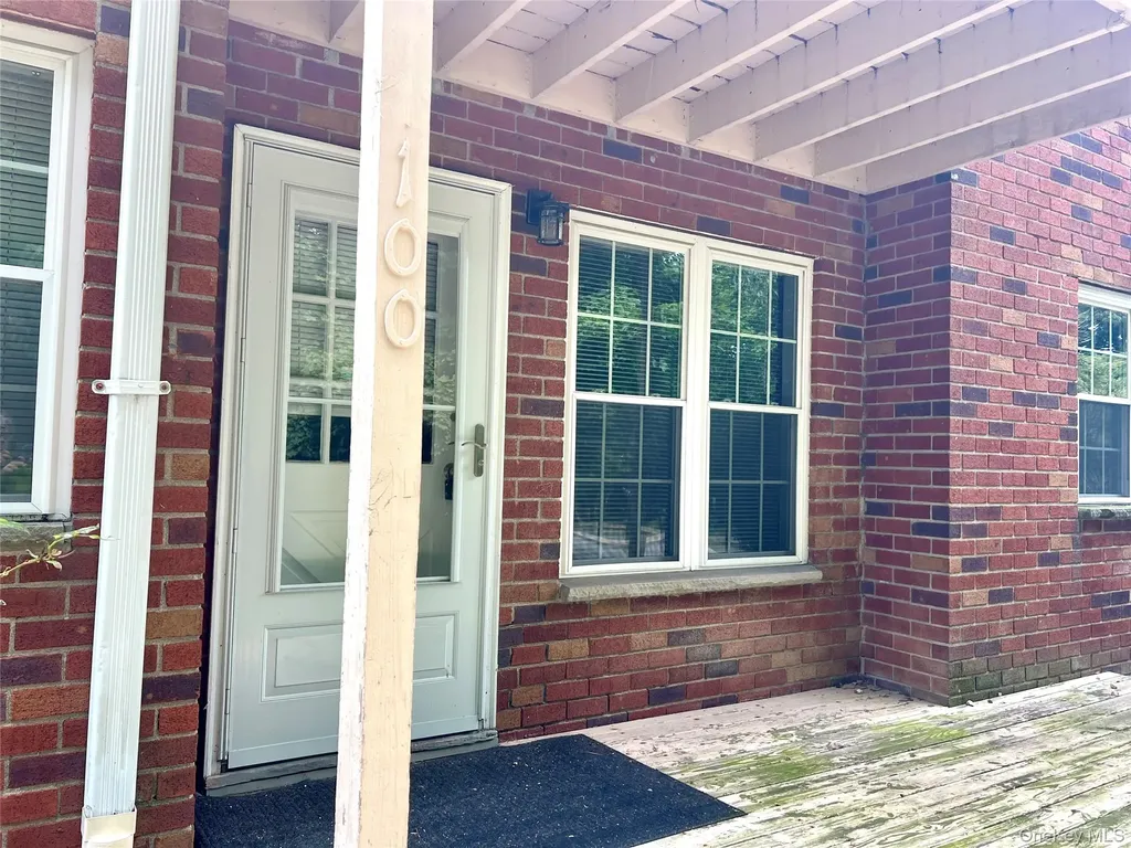 4 Colonial Road Beacon NY 12508