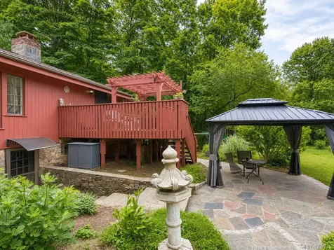 18 Mclaughlin Drive Mahopac NY 10541