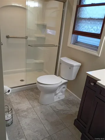 89 Village Circle W Manorville NY 11949