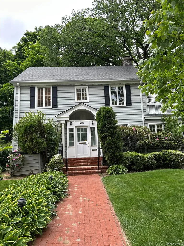915 Palmer Road Bronxville NY 10708