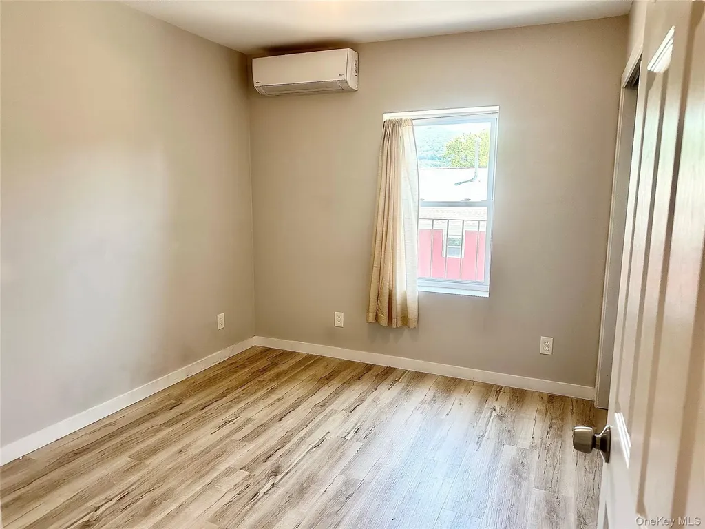 374 Verplanck Avenue Beacon NY 12508