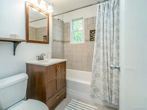 84U Glen Keith Road Glen Cove NY 11542