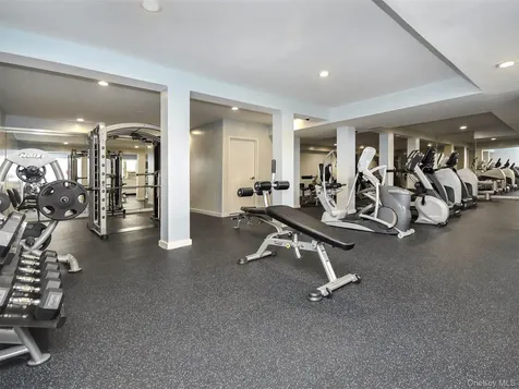 84U Glen Keith Road Glen Cove NY 11542
