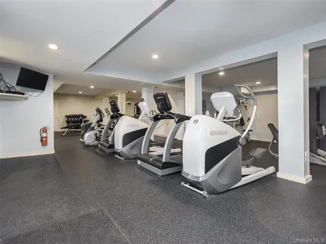 84U Glen Keith Road Glen Cove NY 11542