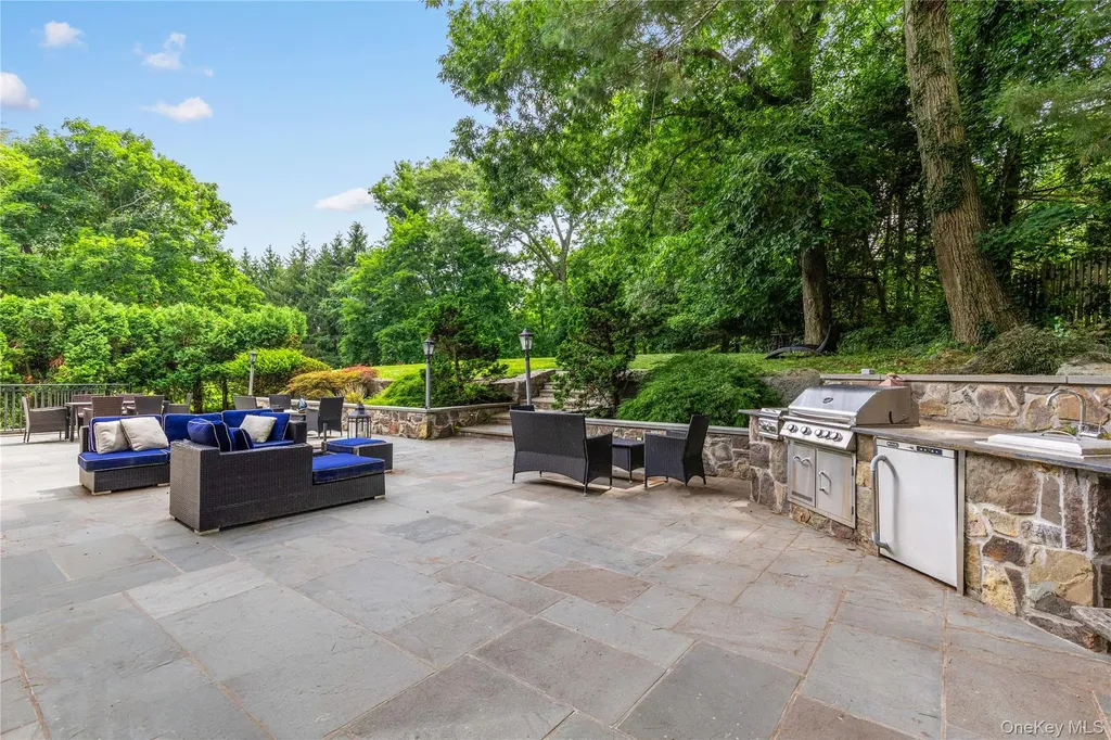 312 West Street Harrison NY 10528