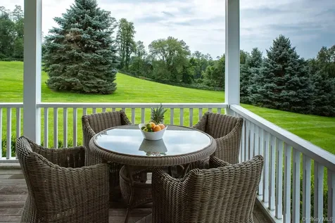 72 N Mabbettsville Road Millbrook NY 12545