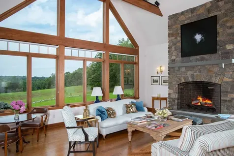 72 N Mabbettsville Road Millbrook NY 12545