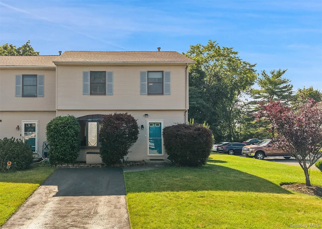 61 Zugibe Court West Haverstraw NY 10993