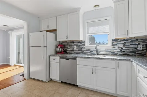 61 Zugibe Court West Haverstraw NY 10993