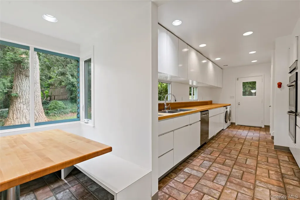 3 Tory Lane Scarsdale NY 10583