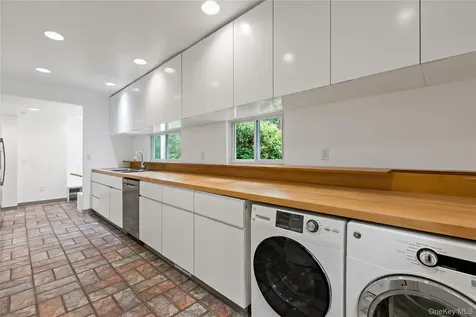 3 Tory Lane Scarsdale NY 10583