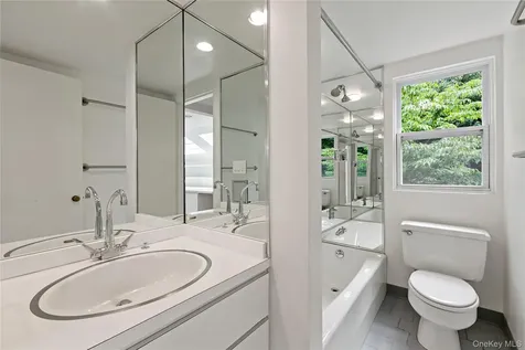 3 Tory Lane Scarsdale NY 10583