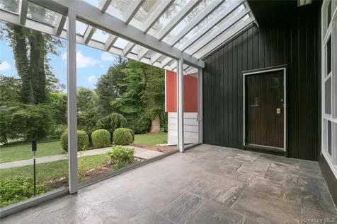 3 Tory Lane Scarsdale NY 10583