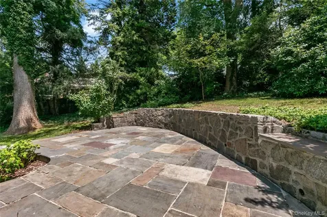 3 Tory Lane Scarsdale NY 10583