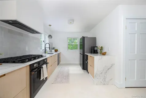 4 Cove Road Rhinebeck NY 12572