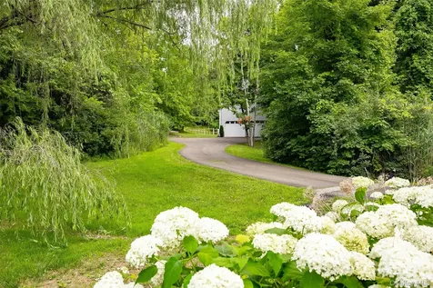 4 Cove Road Rhinebeck NY 12572