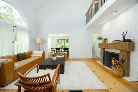 4 Cove Road Rhinebeck NY 12572