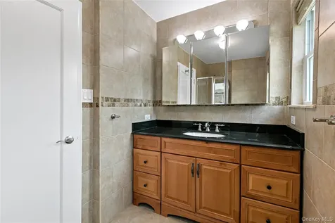 63 White Road Scarsdale NY 10583