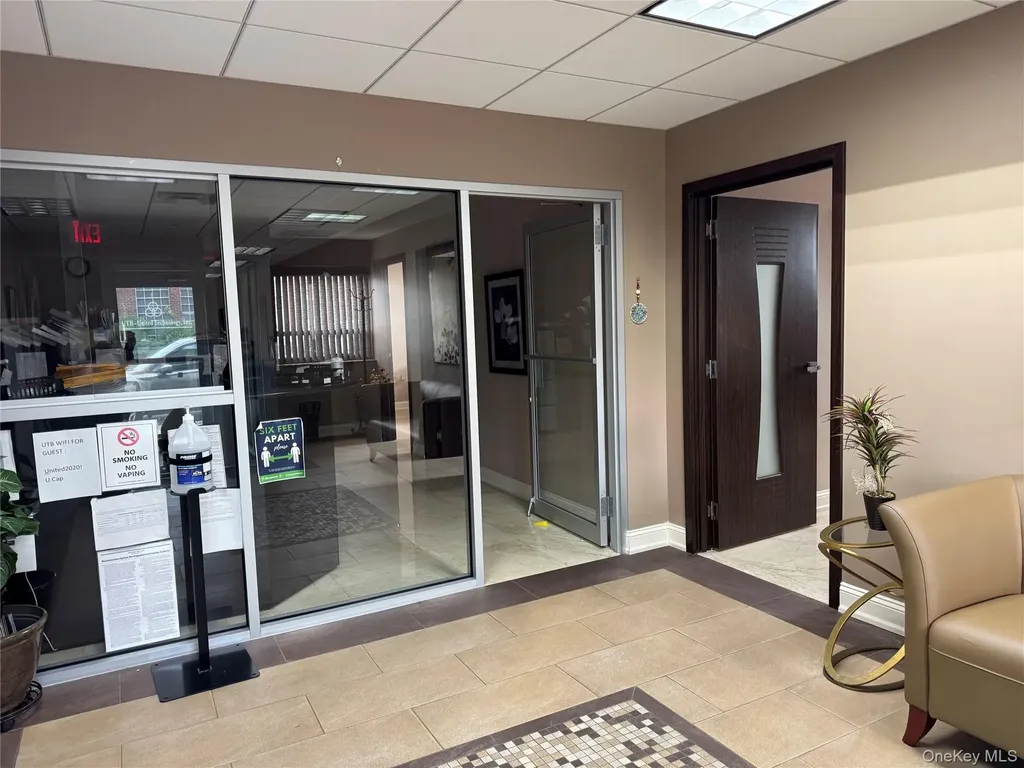 146 E 2nd Street Mineola NY 11501