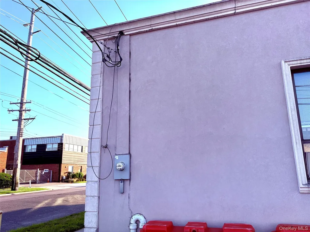 146 E 2nd Street Mineola NY 11501