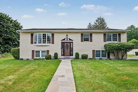 19 Lindy Drive Carmel NY 10512