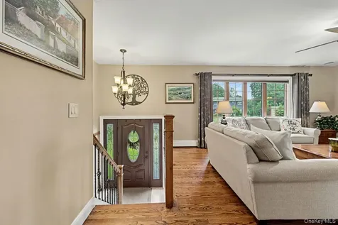 19 Lindy Drive Carmel NY 10512