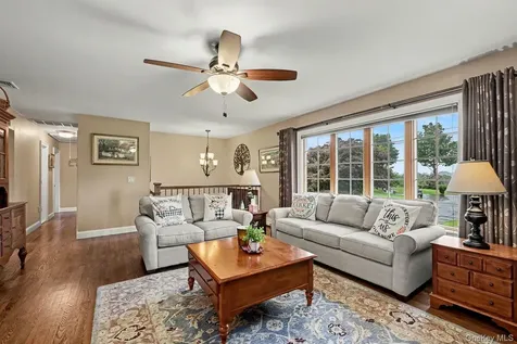 19 Lindy Drive Carmel NY 10512