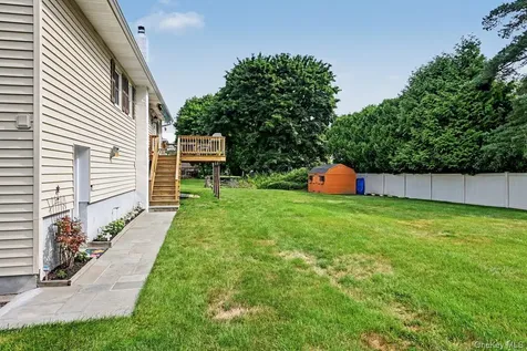 19 Lindy Drive Carmel NY 10512