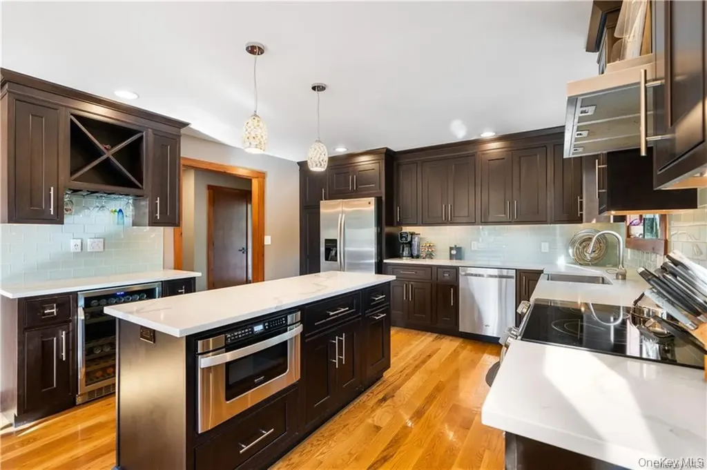 13 Kings Point Lane Washingtonville NY 10992