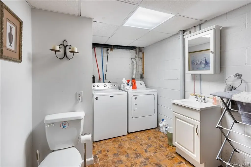 13 Kings Point Lane Washingtonville NY 10992