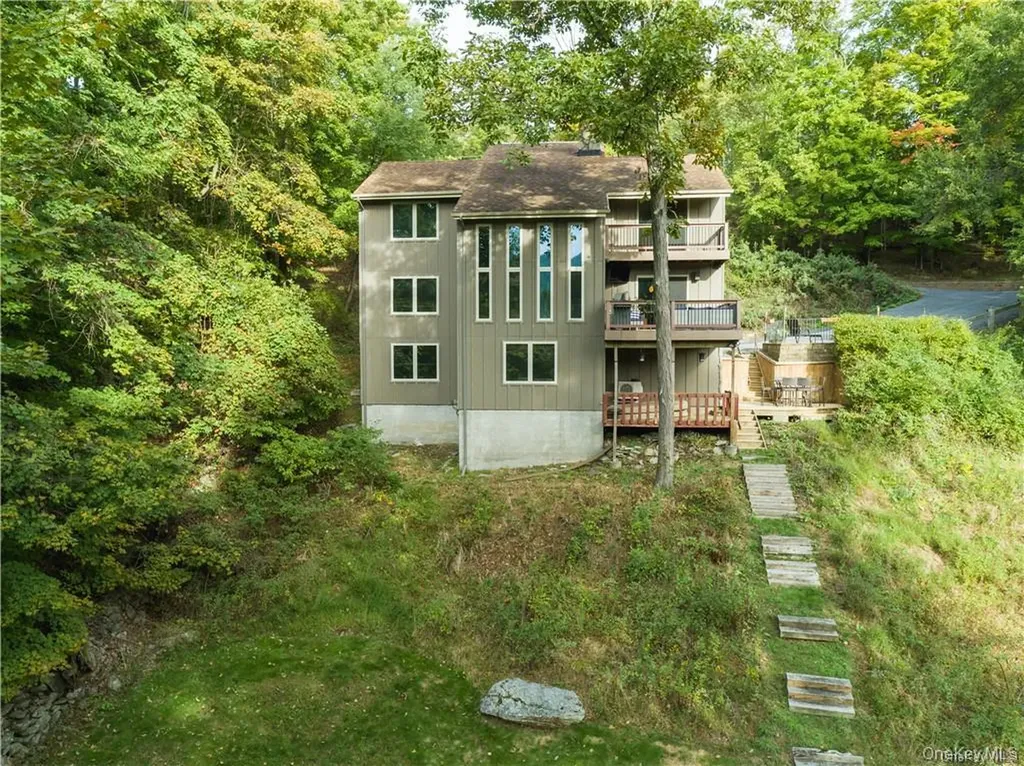 13 Kings Point Lane Washingtonville NY 10992