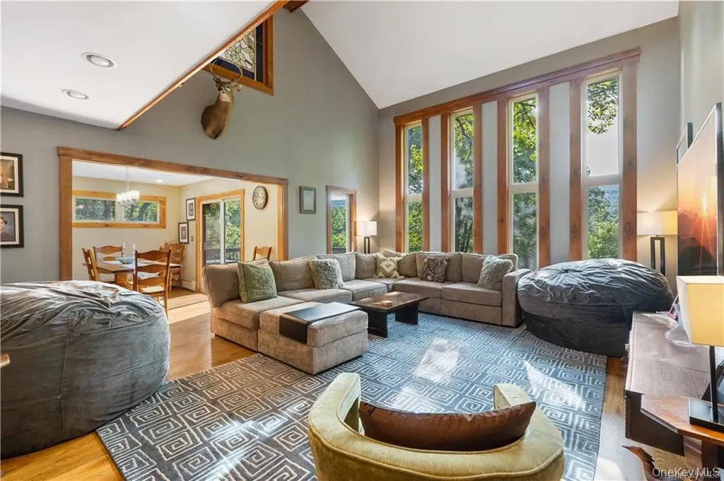 13 Kings Point Lane Washingtonville NY 10992