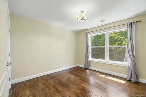 62 Georgia Drive Syosset NY 11791