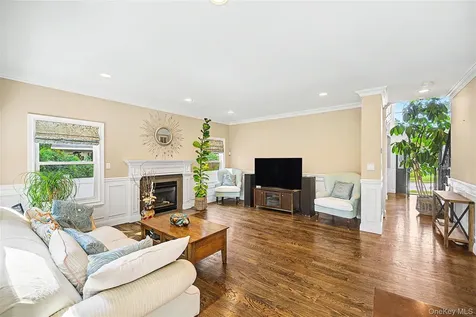 62 Georgia Drive Syosset NY 11791
