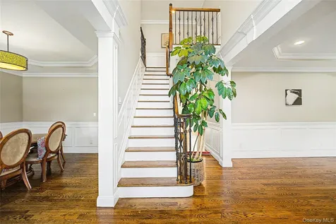 62 Georgia Drive Syosset NY 11791