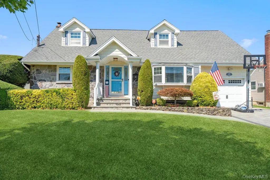 115 Lambert Avenue Farmingdale NY 11735