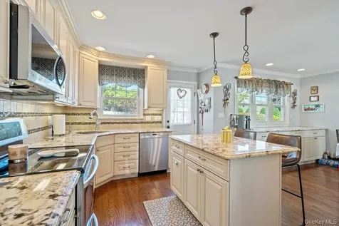 115 Lambert Avenue Farmingdale NY 11735
