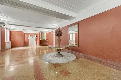 210 Martine Avenue White Plains NY 10601