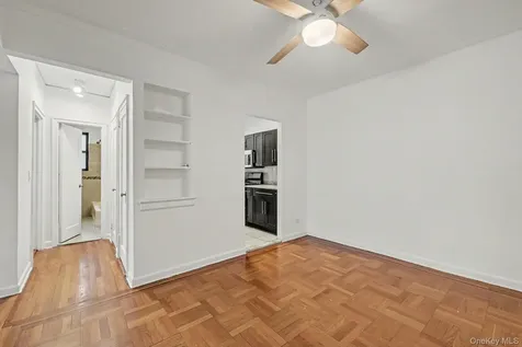 210 Martine Avenue White Plains NY 10601