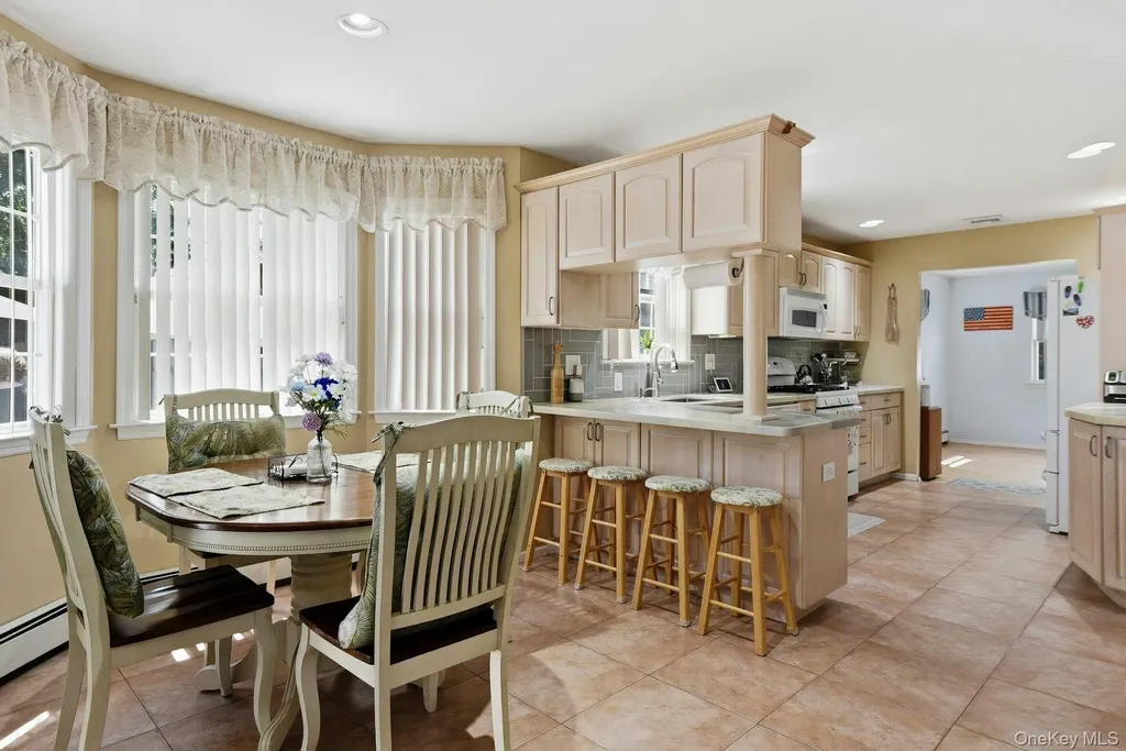 35 Dennis Lane Bethpage NY 11714