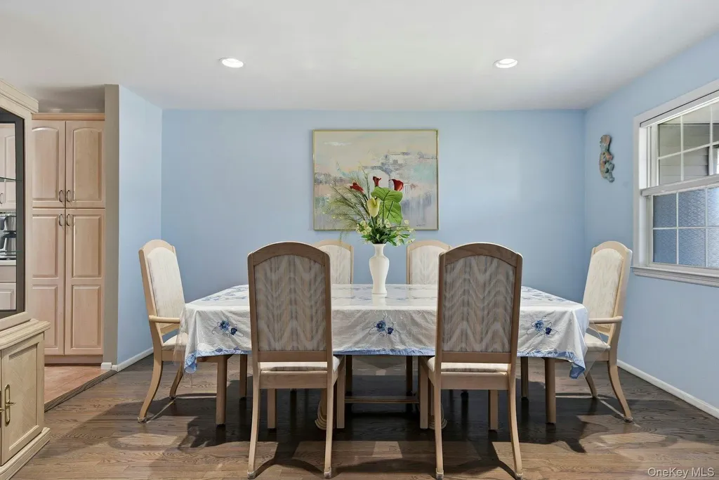 35 Dennis Lane Bethpage NY 11714