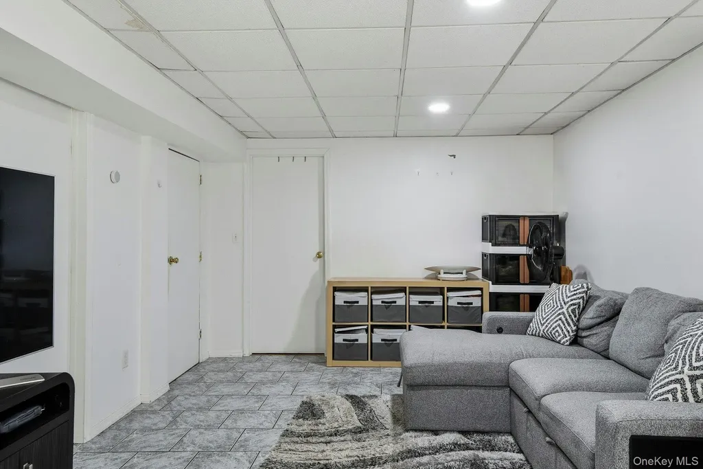 35 Dennis Lane Bethpage NY 11714