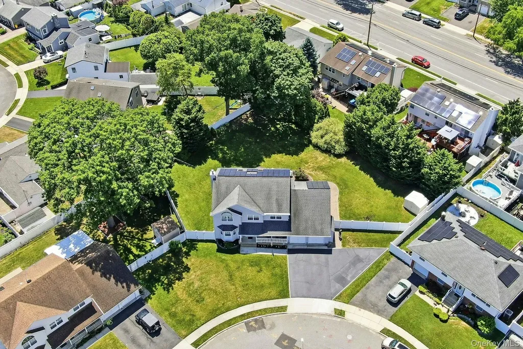 35 Dennis Lane Bethpage NY 11714