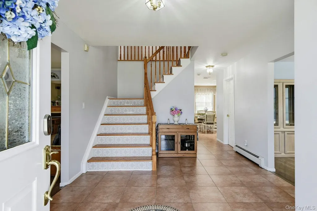 35 Dennis Lane Bethpage NY 11714